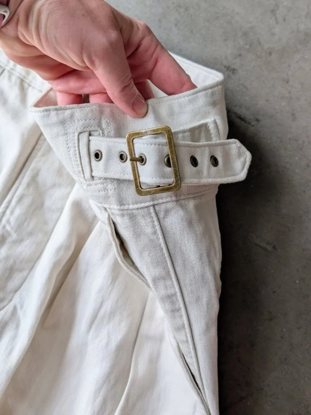 Banana Republic Heritage Explorer Pleated Buckle Cargo Pant size 6 petite NWT